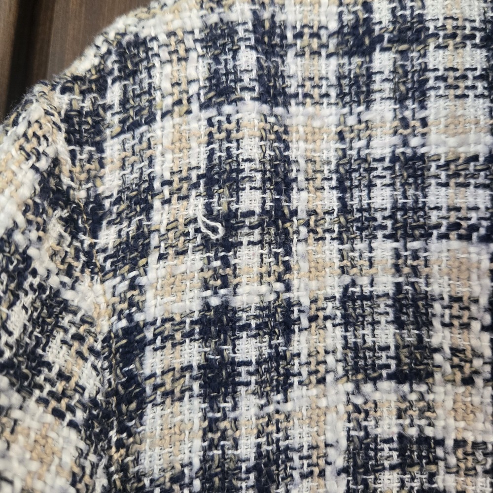 Zara Tweed Plaid Cropped Jacket Button Up Collared Navy Cream Frayed Hem Small‎ - Picture 3 of 16